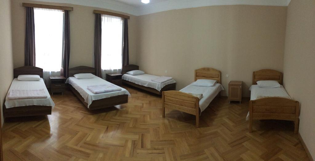 Mari Guest House Telavi Exterior photo