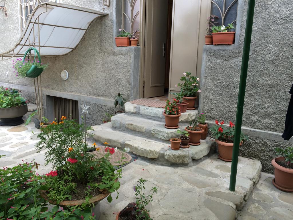 Mari Guest House Telavi Exterior photo