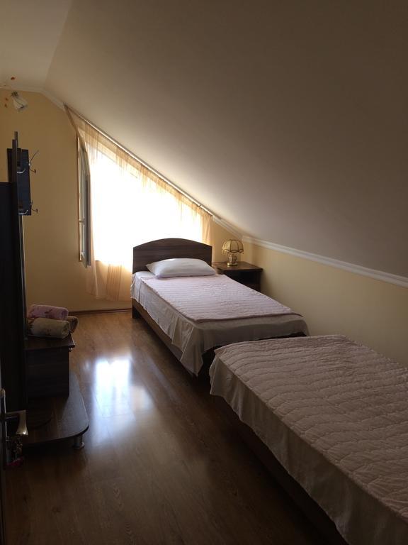 Mari Guest House Telavi Exterior photo