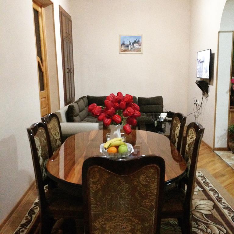 Mari Guest House Telavi Exterior photo
